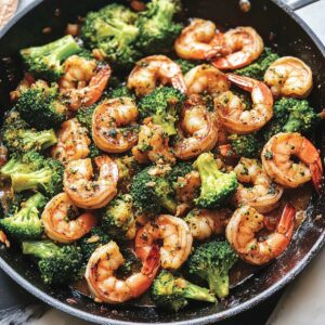 Tantalizing Garlic Butter Shrimp And Broccoli Skillet Recipe