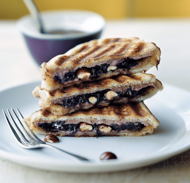 Crispy Chocolate-Hazelnut Panini Recipe