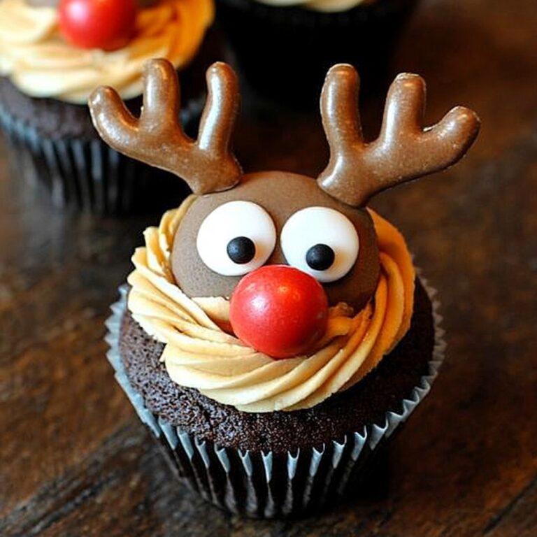 Adorable Rudolph The Reindeer Cupcakes Recipe