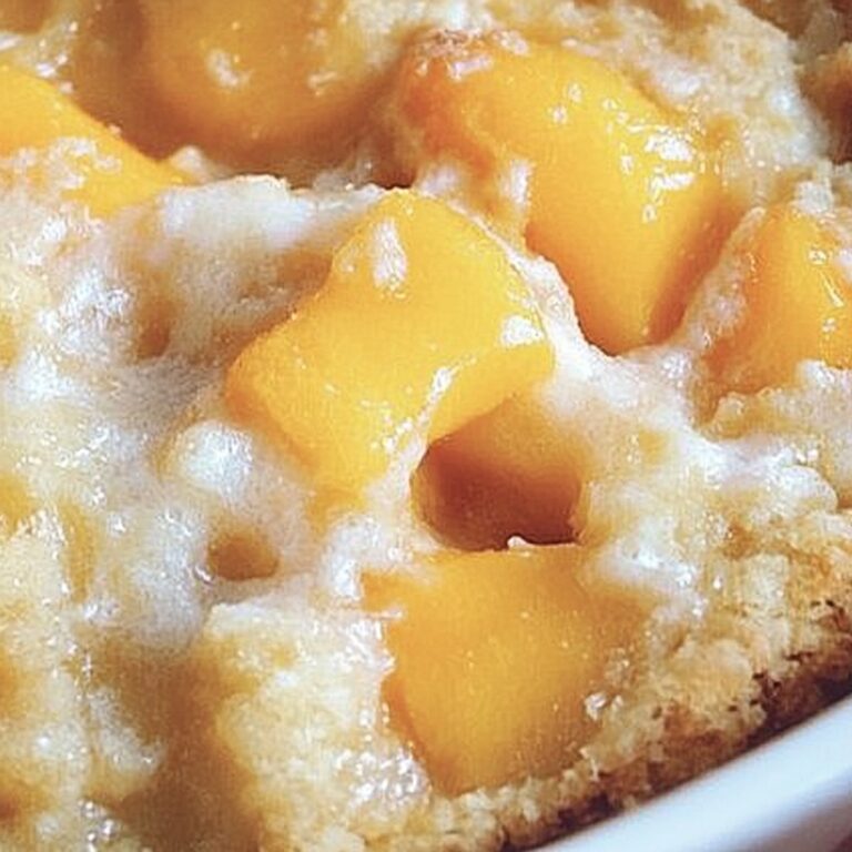 Super Easy Peach Cobbler Recipe