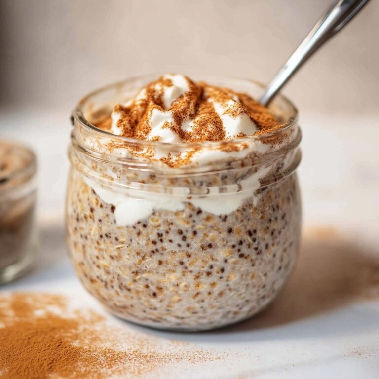 Dreamy Cinnamon Roll Overnight Oats Recipe