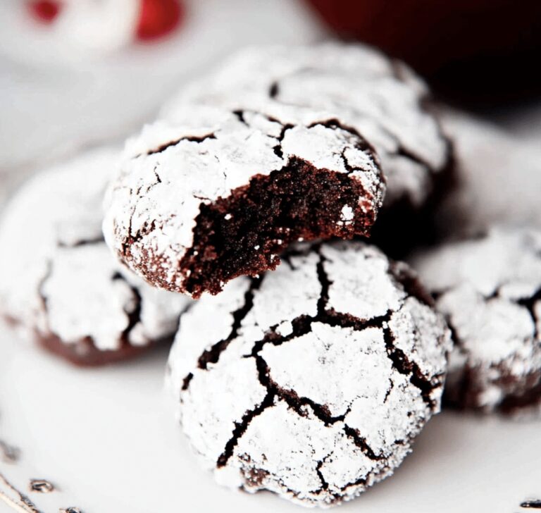 Chewy Chocolate Crinkle Cookies Recipe