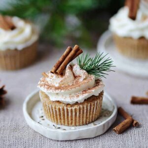 No-Bake Gingerbread Spice Cheesecake Cups Recipe