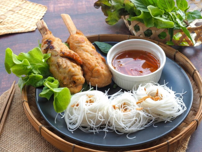 How Do Asian Noodles Differ by Ingredient - Wheat, Rice, or Starch-Based?