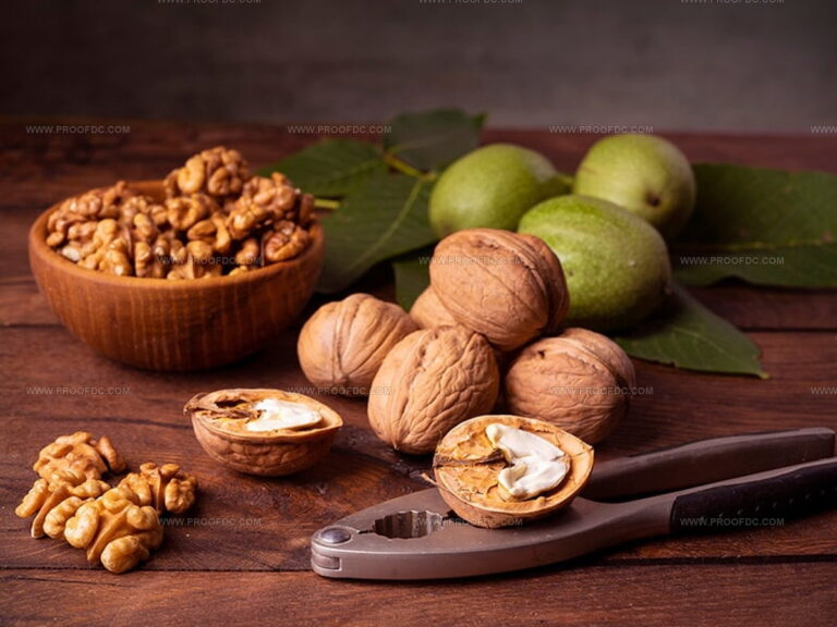 Pecans or Walnuts: Breaking Down the Nutty Details