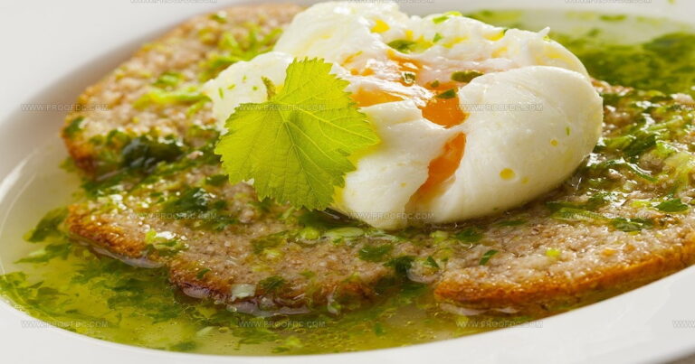 32 Tasty Bread Soups That Warm You From Within