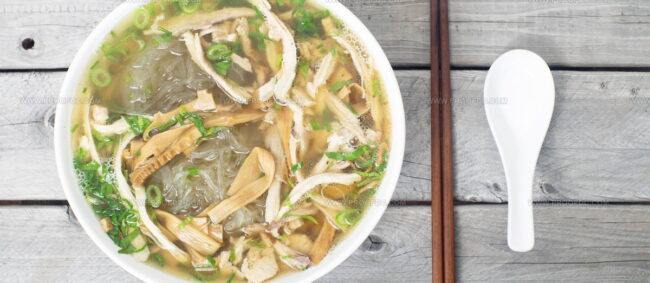 Vietnamese Chicken And Glass Noodle Soup (Mien Ga)
