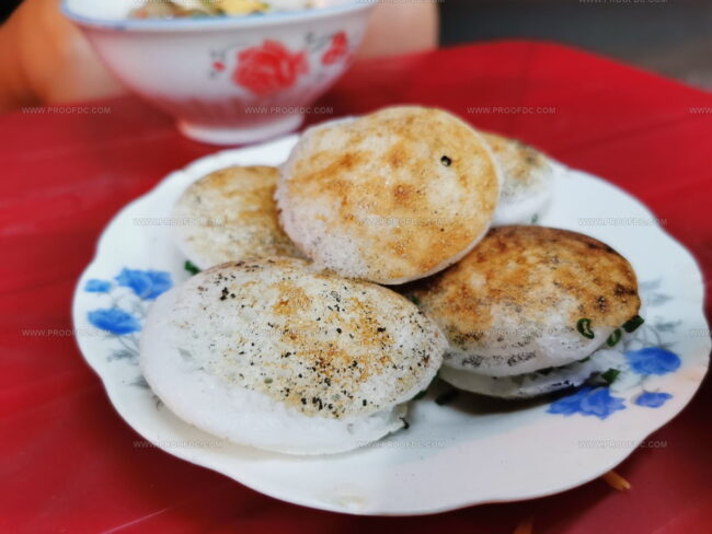 Vietnamese Mini Pancakes (Banh Can)