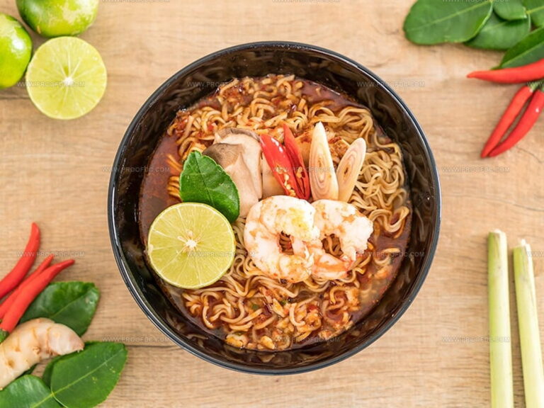 Top Ramen or Maruchan: Which Instant Noodle Wins?
